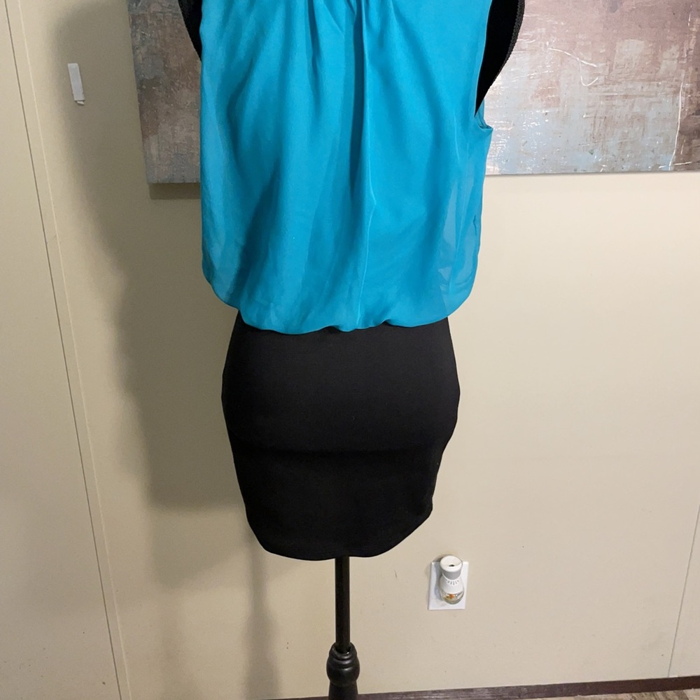 Dress - Picture 3 of 4